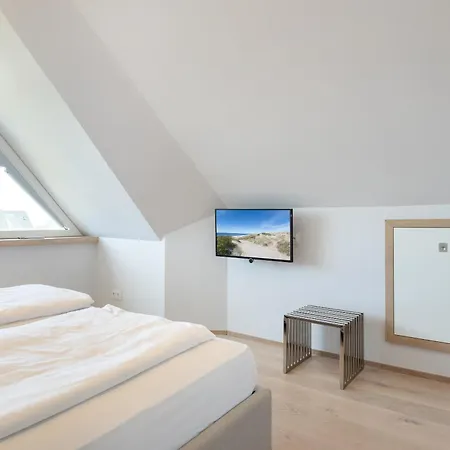 Holiday home Strandhafer Wenningstedt-Braderup